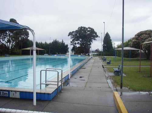 Moe outdoor pool before refurbishment